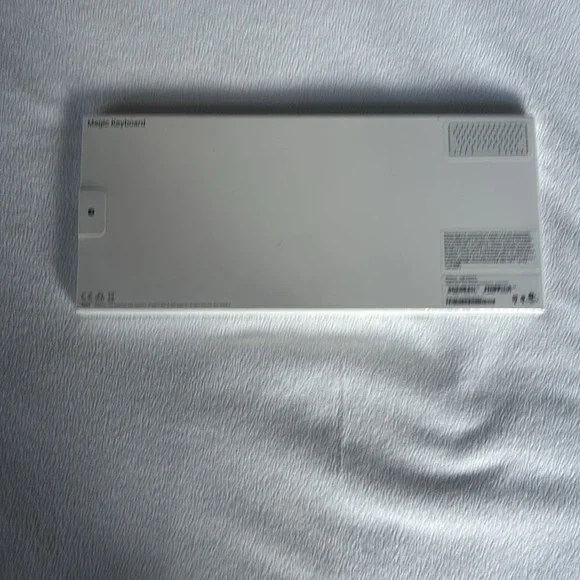 NEW! Apple Magic Keyboard in Box. Wireless - Picture 2 of 4